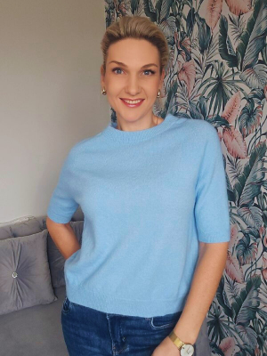 Žydros spalvos alpaka megztukas trumpomis rankovėmis moterims