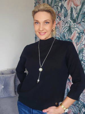 Megztinis su grandinėle moterims, juodos spalvos