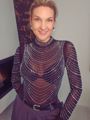 Prabangus juodas bodis su blizgučiais