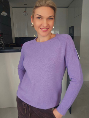 Alyvinės spalvos viskozinis megztinis